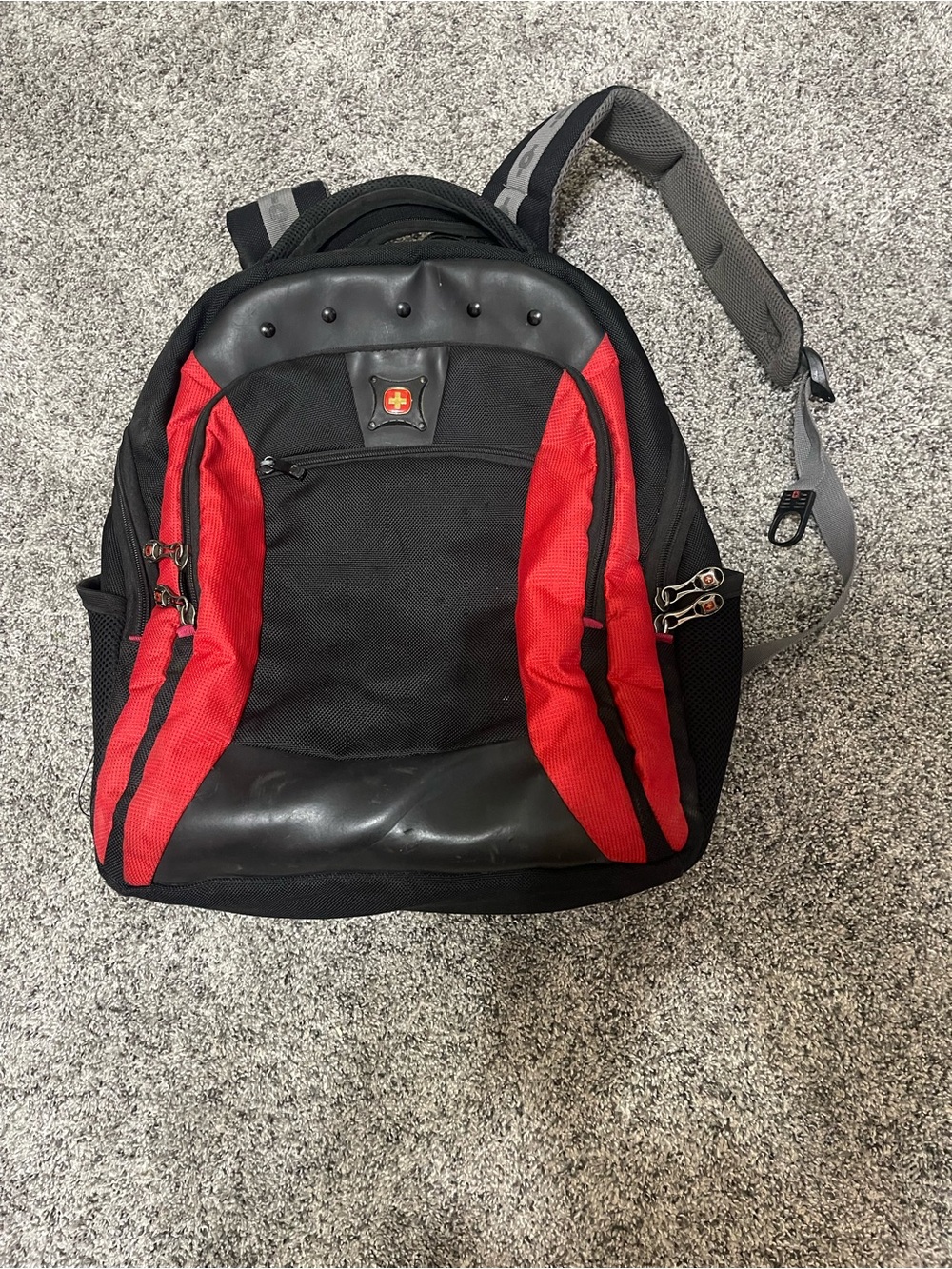 Swiss Gear Black and Red Men's Backpack with Padded Straps